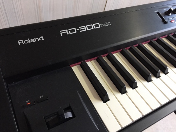 Roland RD-300NX 中古 札幌 ローランド 人気のステージピアノ入荷致し